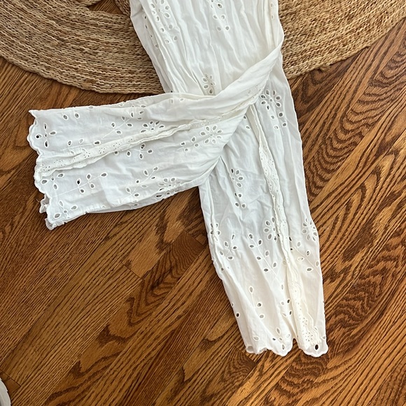 Ruffled eyelet jumpsuit - Picture 3 of 5